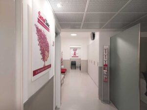 sala-di-attesa-e-refertazione-fotogallery-senoclinic-roma